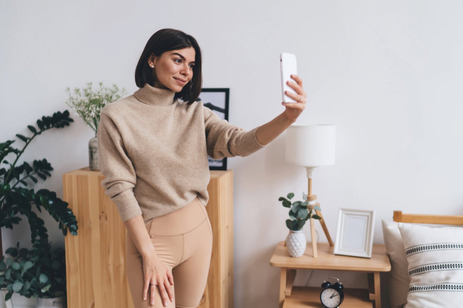 Say Cheese Less: Why Your Dating Profile Deserves a Break from Those Selfies!