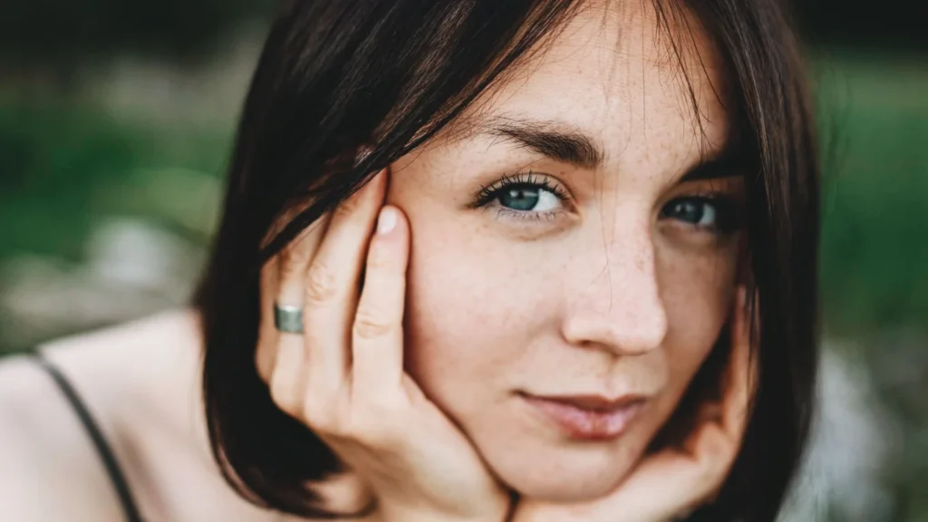 Mastering the Art of Reading People: 6 Sneaky Tricks for Understanding Anyone Mastering the Art of Reading People: 6 Sneaky Tricks for Understanding Anyone